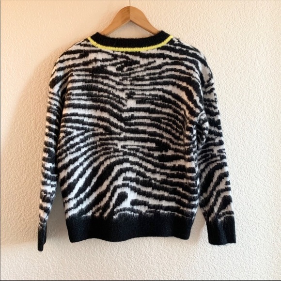 Love by design sweater worn once. - Picture 2 of 2